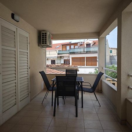 Apartman Lux Макарска Экстерьер фото