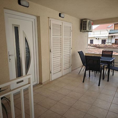 Apartman Lux Макарска Экстерьер фото