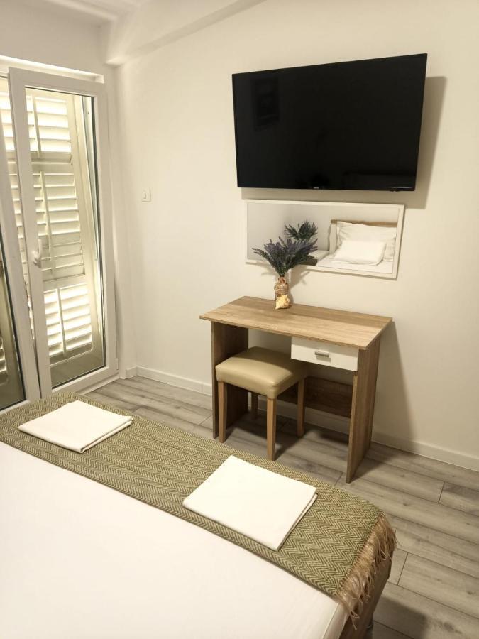 Apartman Lux Макарска Экстерьер фото