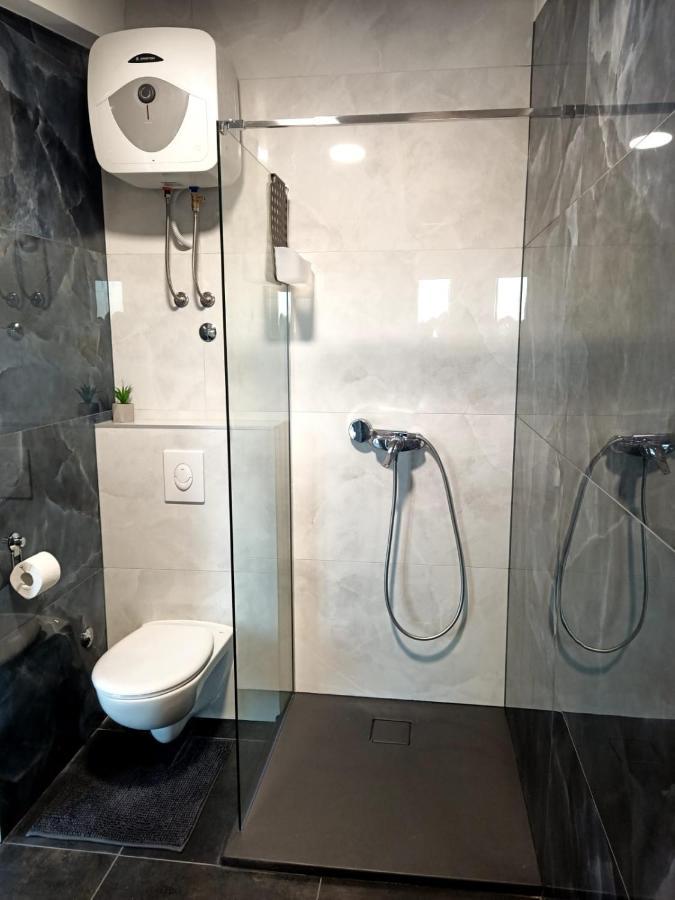 Apartman Lux Макарска Экстерьер фото