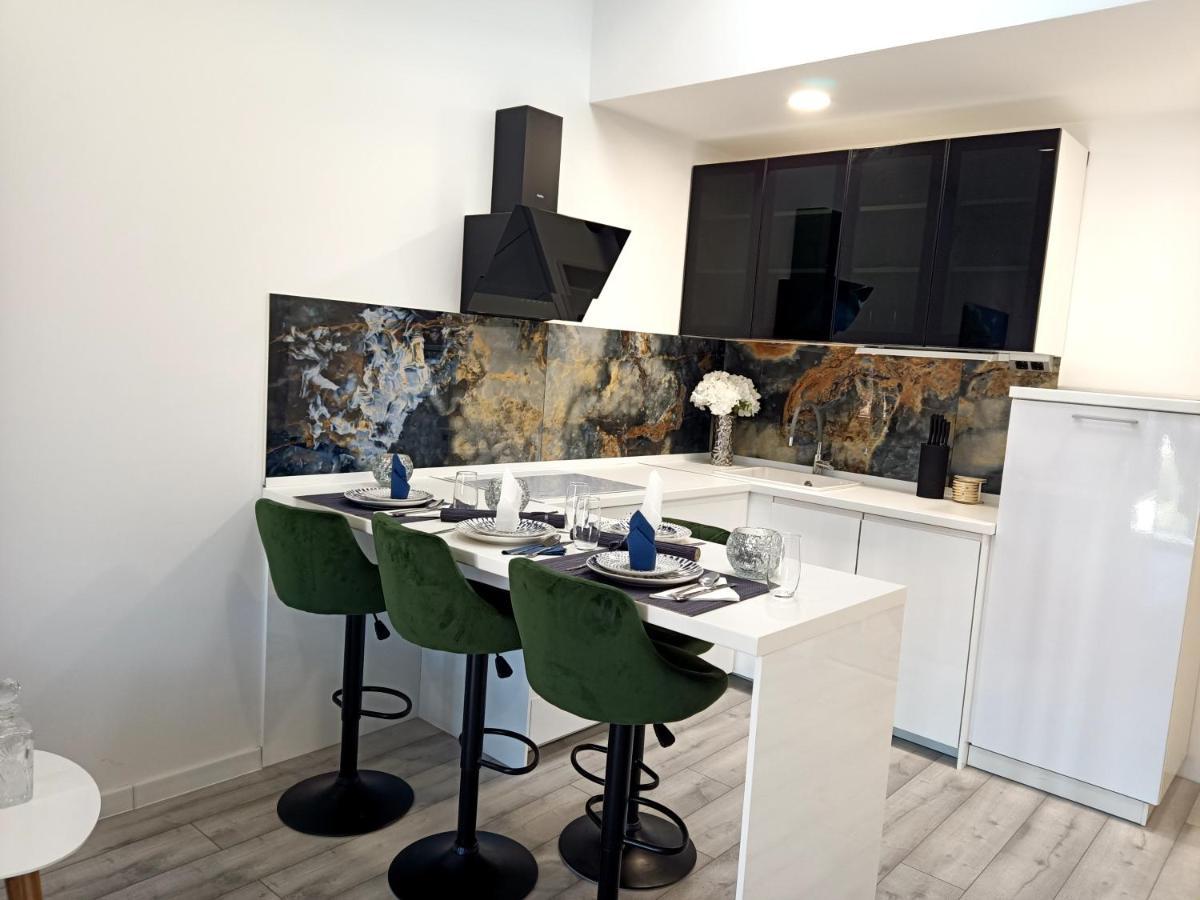 Apartman Lux Макарска Экстерьер фото