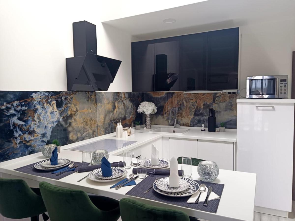 Apartman Lux Макарска Экстерьер фото