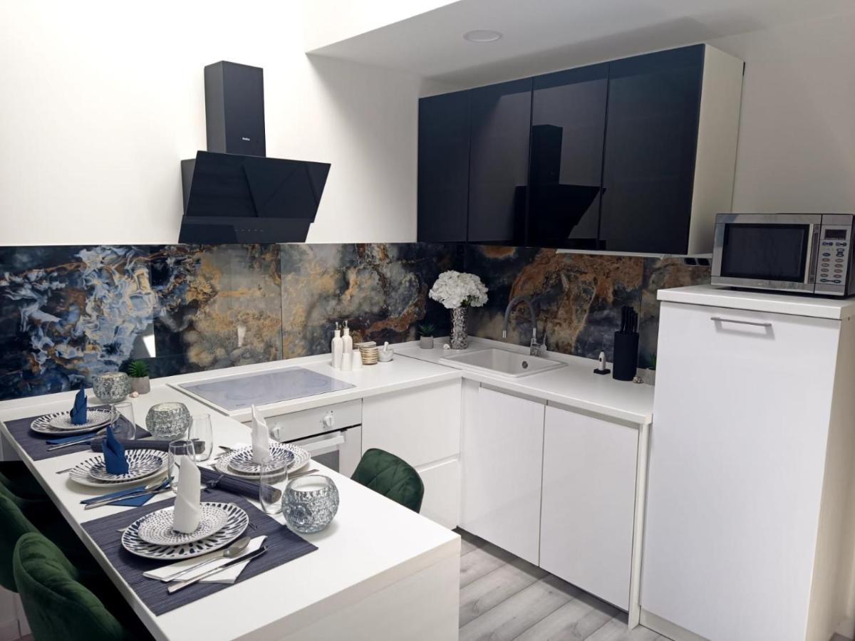 Apartman Lux Макарска Экстерьер фото