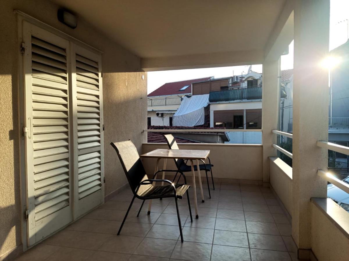Apartman Lux Макарска Экстерьер фото