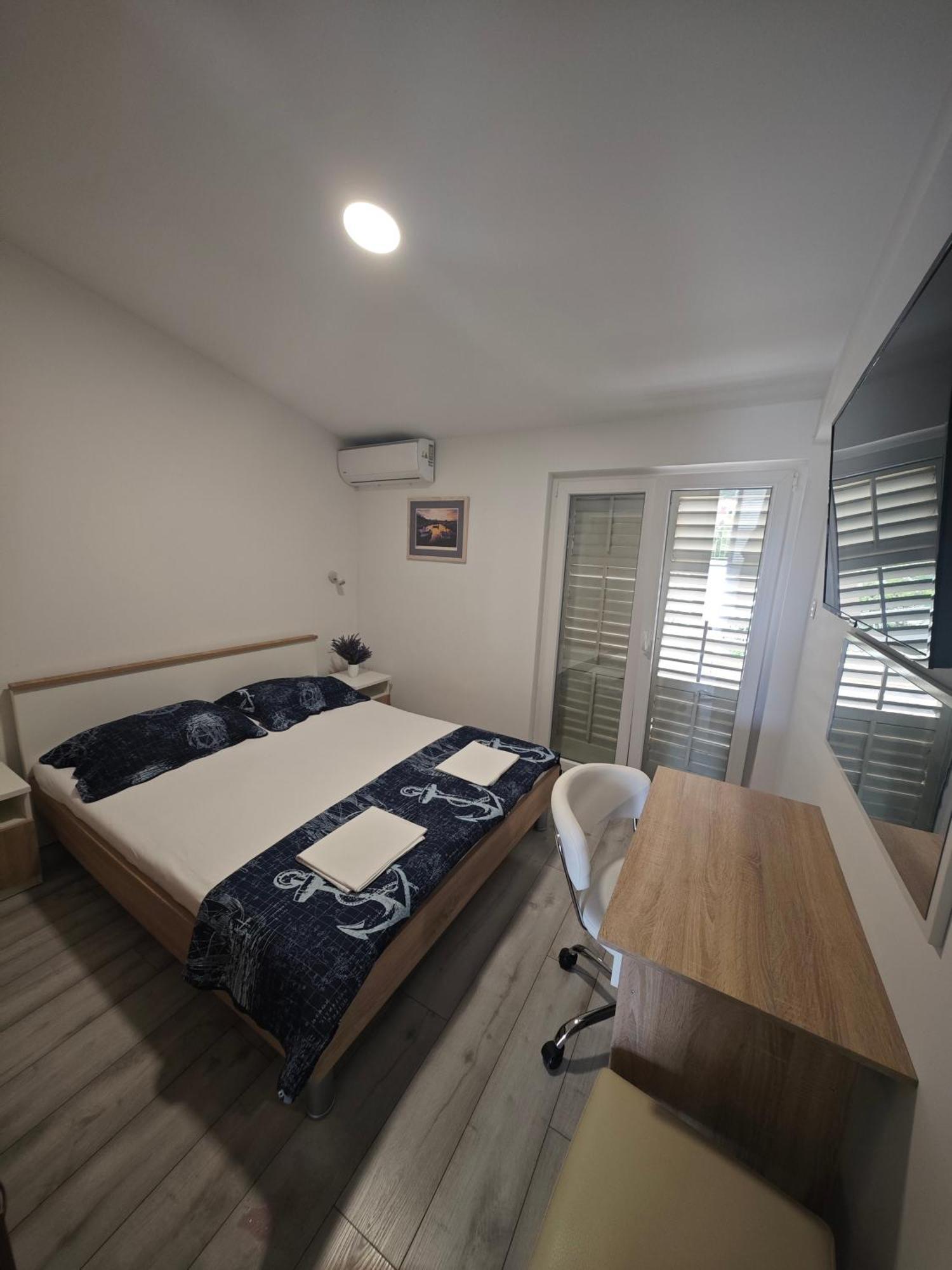 Apartman Lux Макарска Экстерьер фото